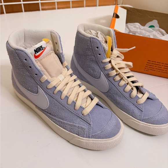 😍NWT😍 NIKE WOMEN BLAZER MID '77 VINTAGE (BLUE WHISPER/FOOTBALL GREY-SAIL) W 8.5 - Picture 6 of 15